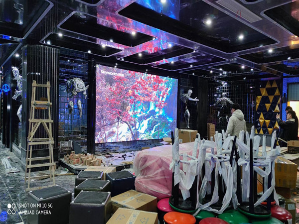 新乡市室内P2.5全彩显示屏